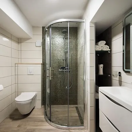 Splitlux Modern Apartment